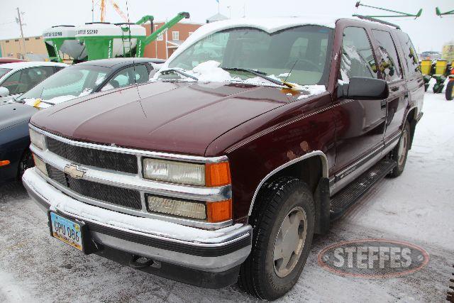 1999  Tahoe .'